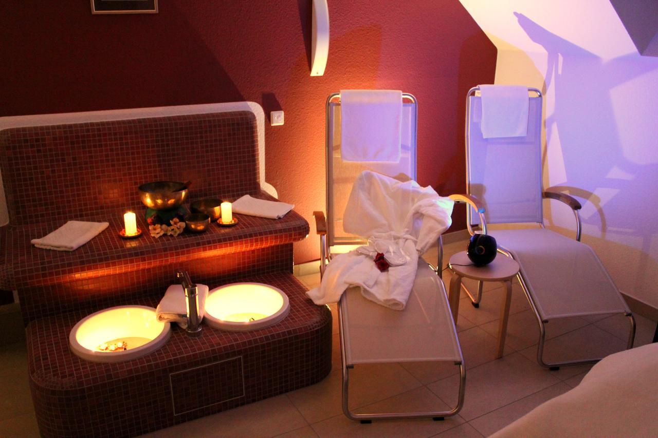 Landhotel Loenskrug Hellental Extérieur photo